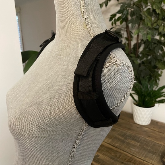 To keep your back straight - Picture 3 of 3